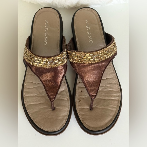 Andiamo Women's Brown Sandals with Gold Accents in size 8.5 - Picture 1 of 7